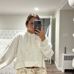 Super Lightweight cropped hoodie